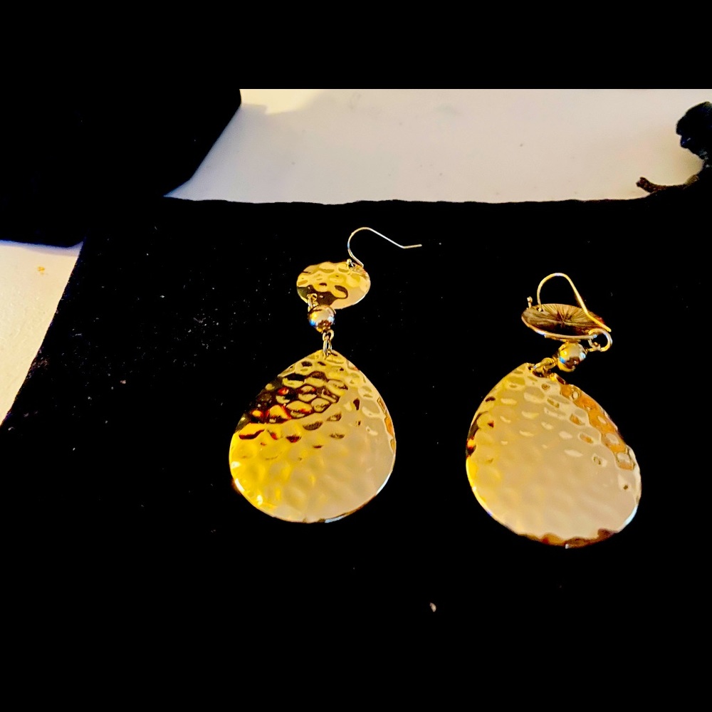 Gold earrings